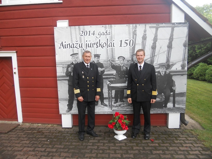 ainazi12